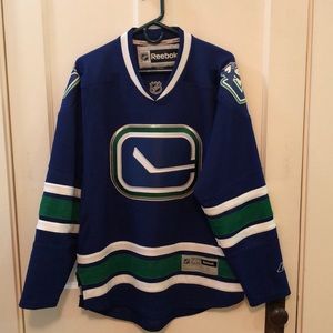 Vancouver Canucks Hockey Jersey.
